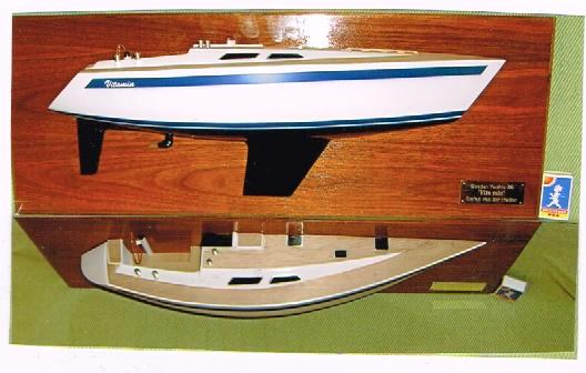 Halvmodell av Sweden Yachts C36